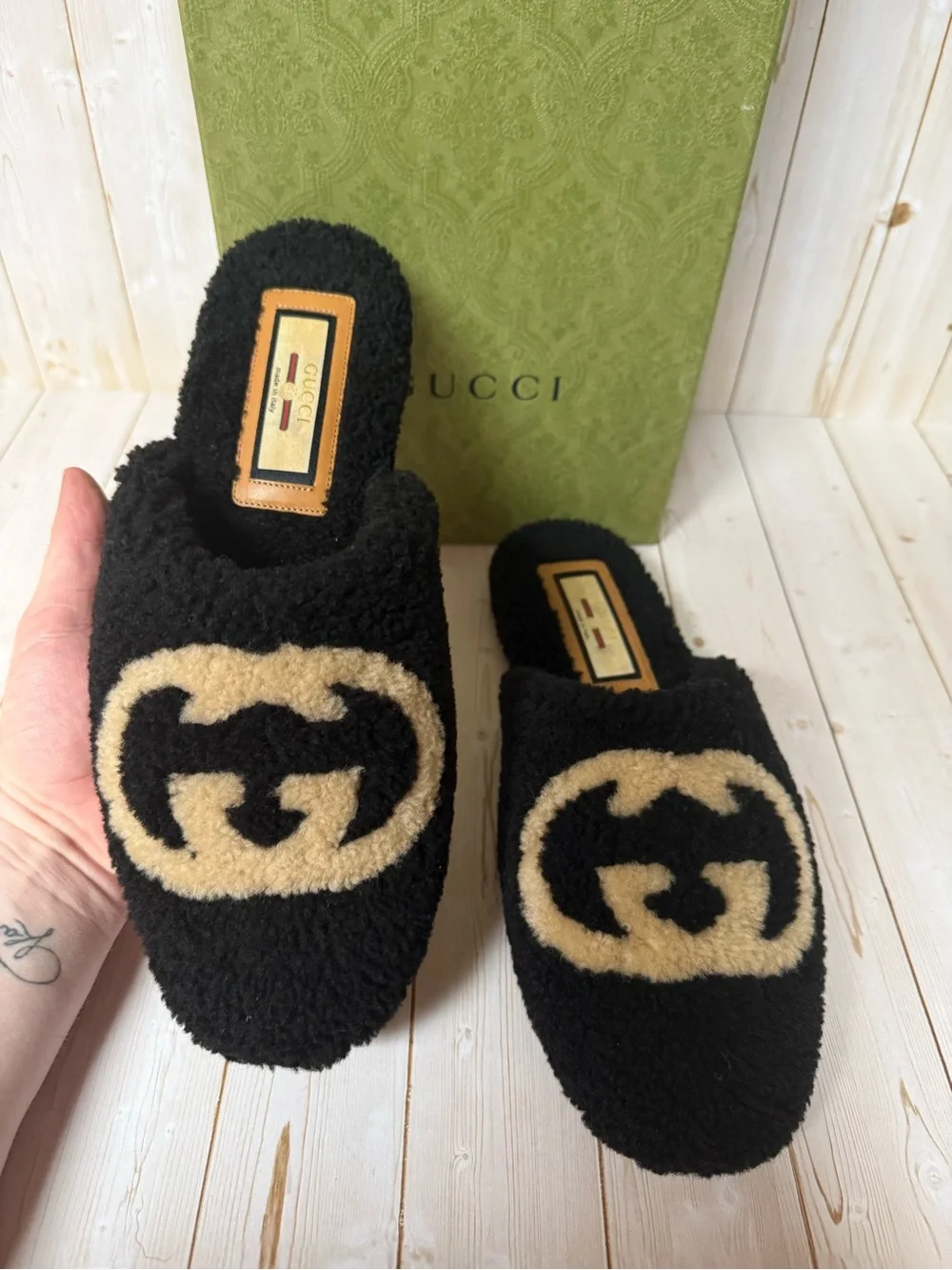 Gucci Faux Shearling Interlocking G Eileen Slipper Mules Black Sz 8G / 8.5US